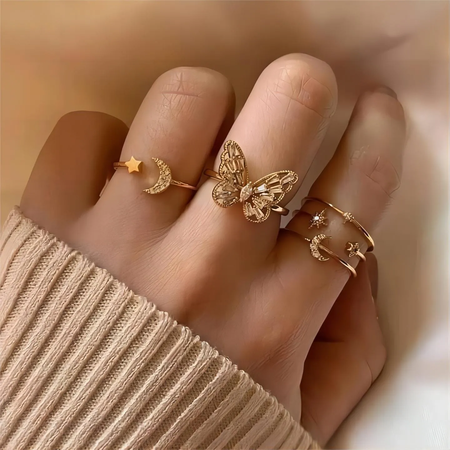 Chic CZ Inlaid Hollowed-out Butterfly Ring