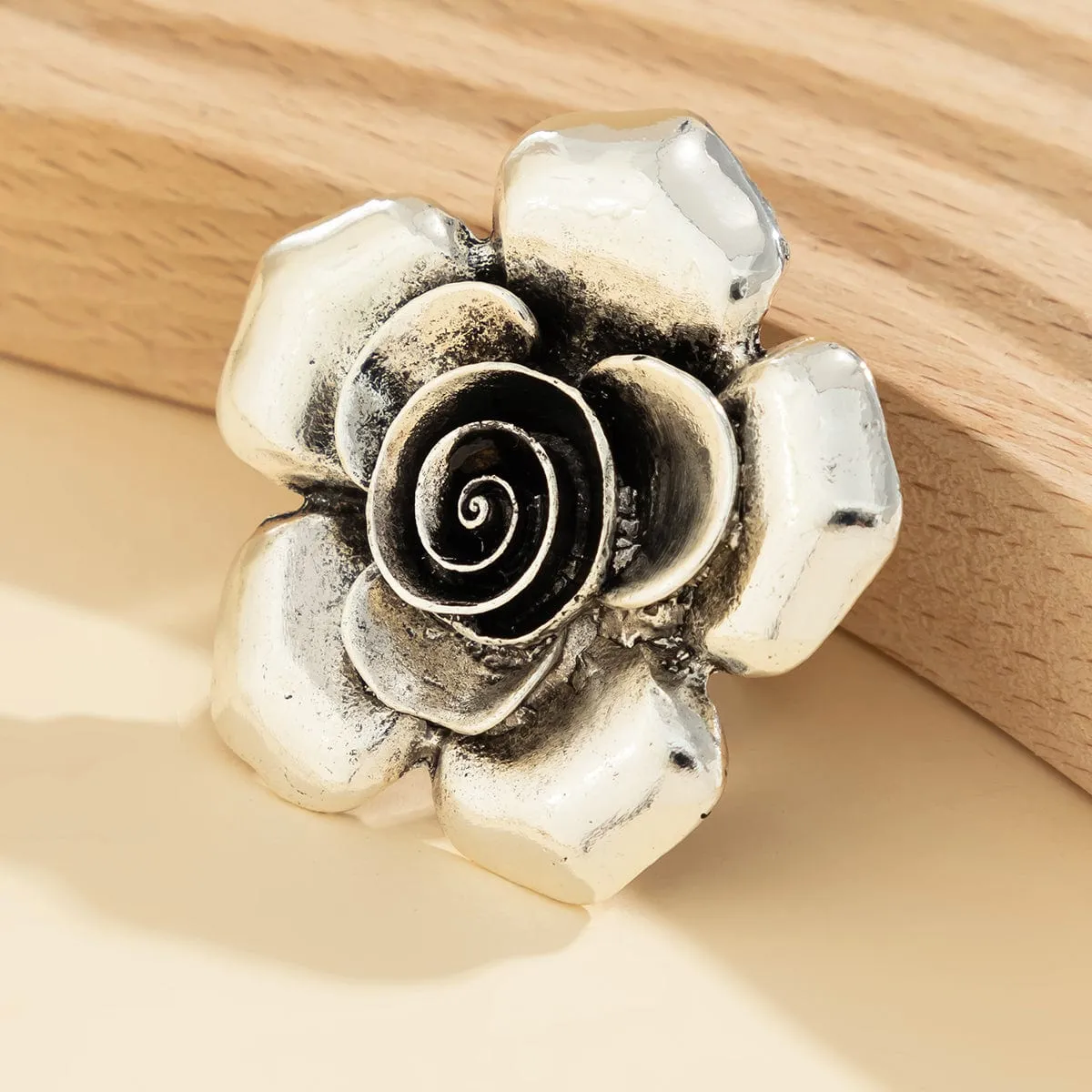 Chic Silver Tone Flower Open Ring