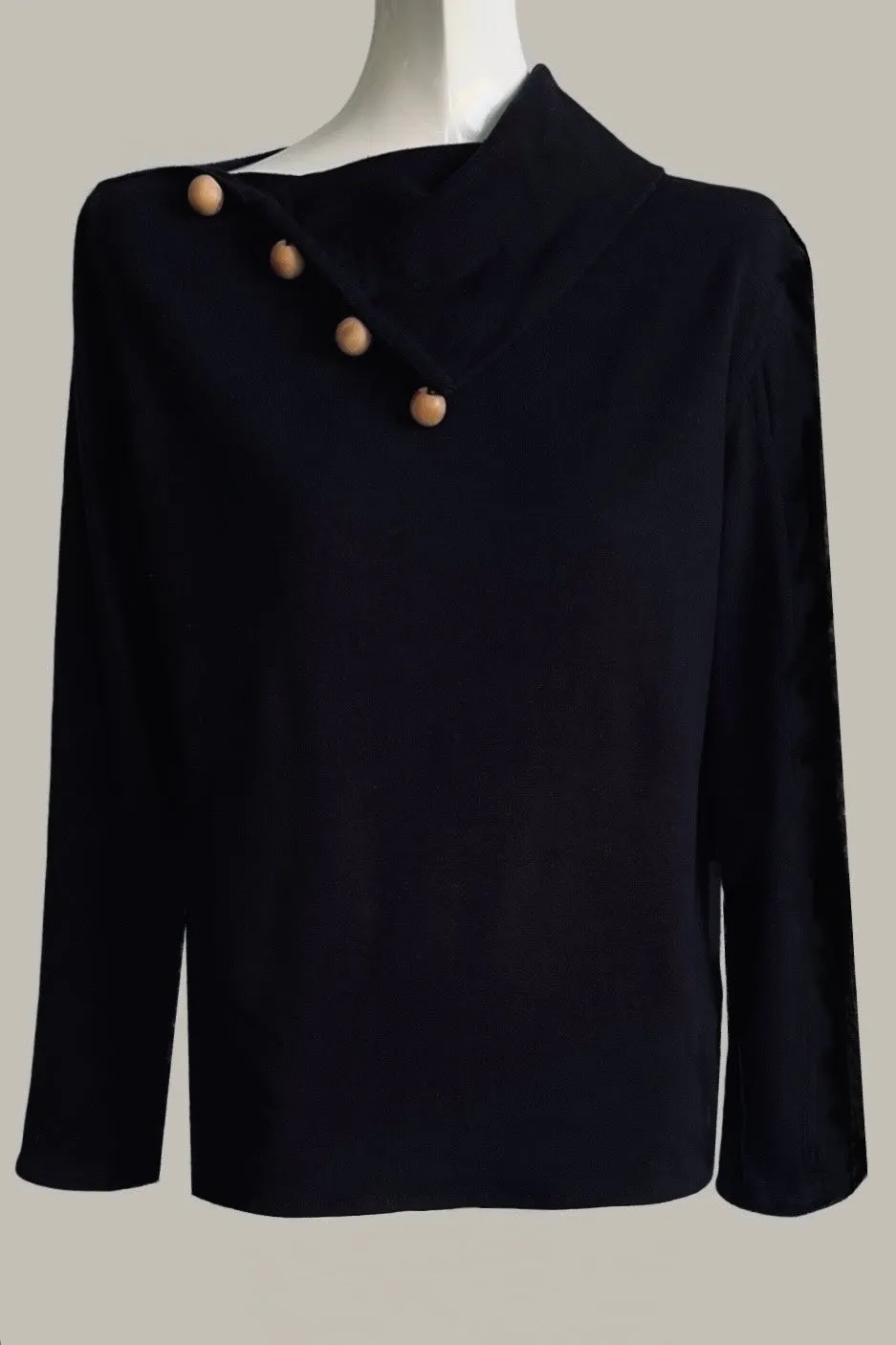 Circe Turtleneck in Ebony