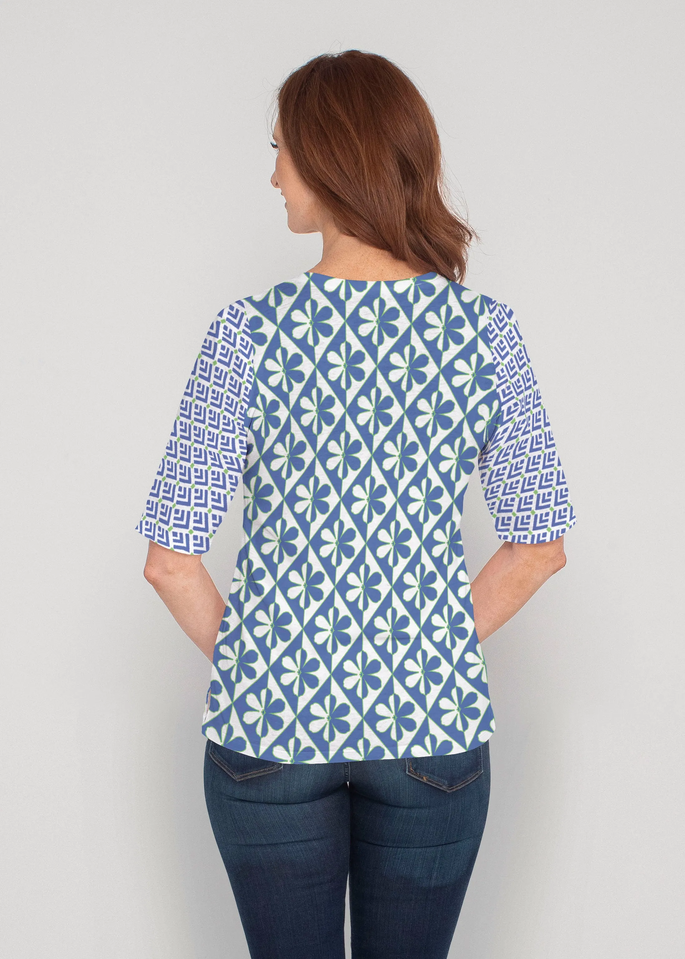Cosmo Geo (13568) ~ Signature Elbow Sleeve V-Neck Top