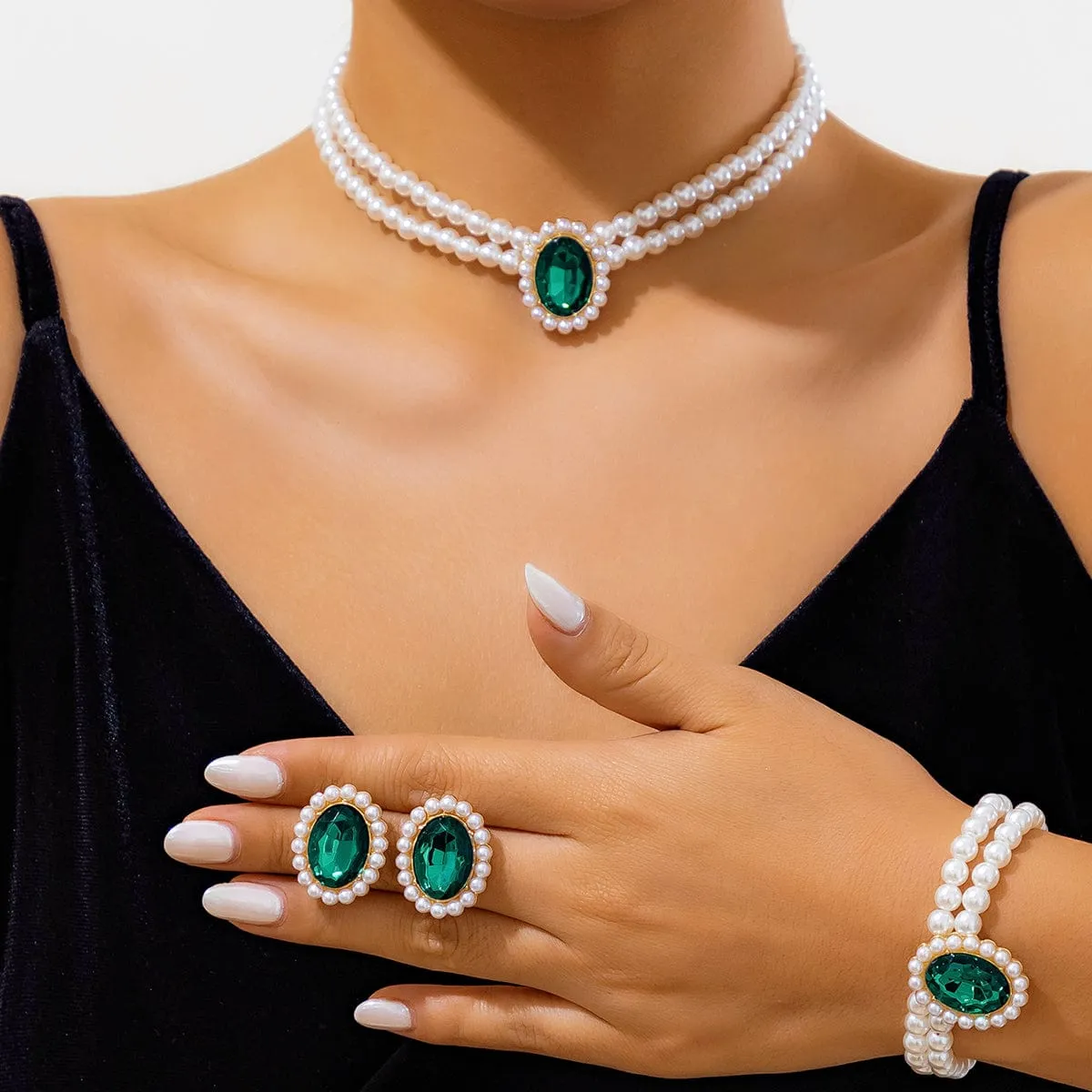 Elegant Emerald CZ Inlaid Pearl Chain Choker Necklace Bracelet Earrings Set