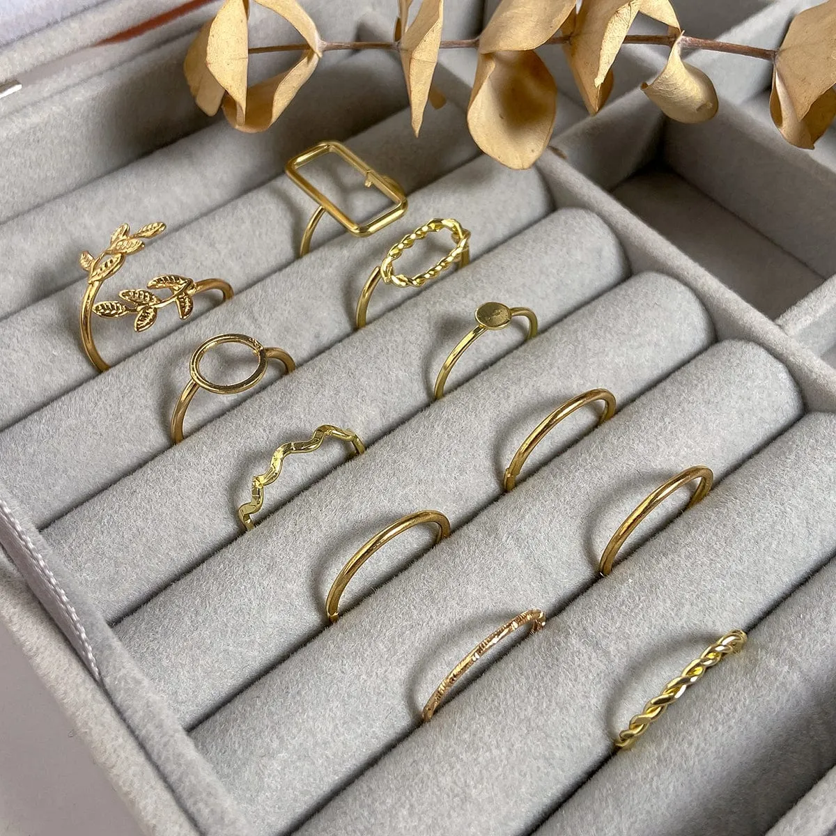 Geometric 11 Pieces Metallic Rings Set