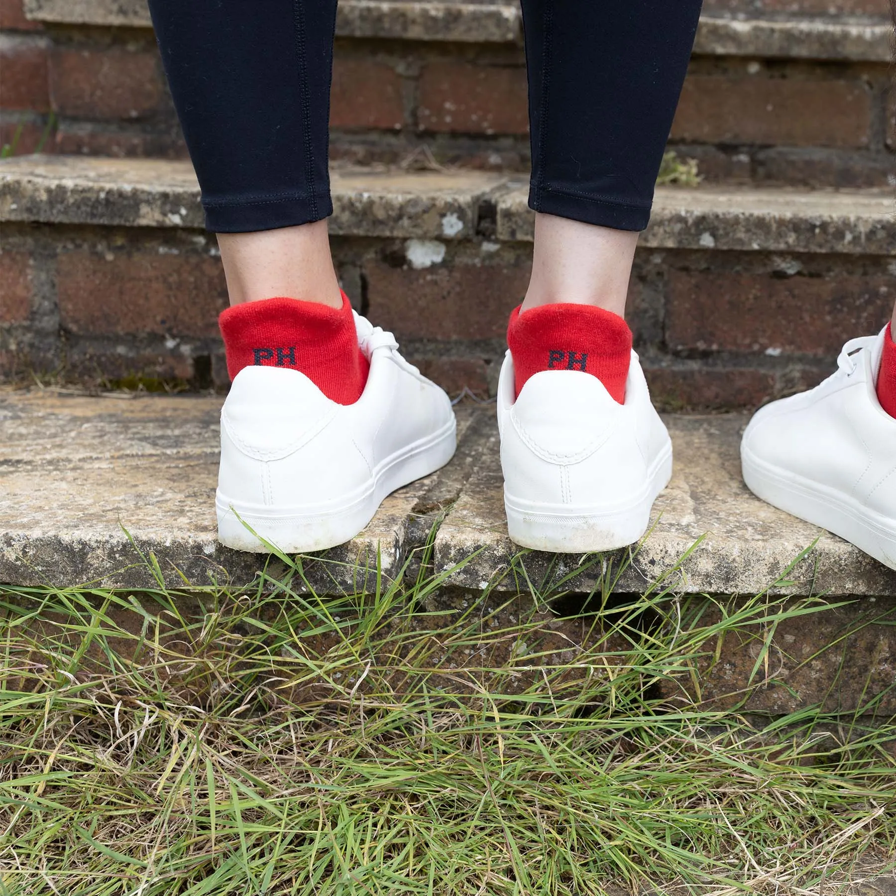 Organic Cotton Women's Trainer Socks | Red