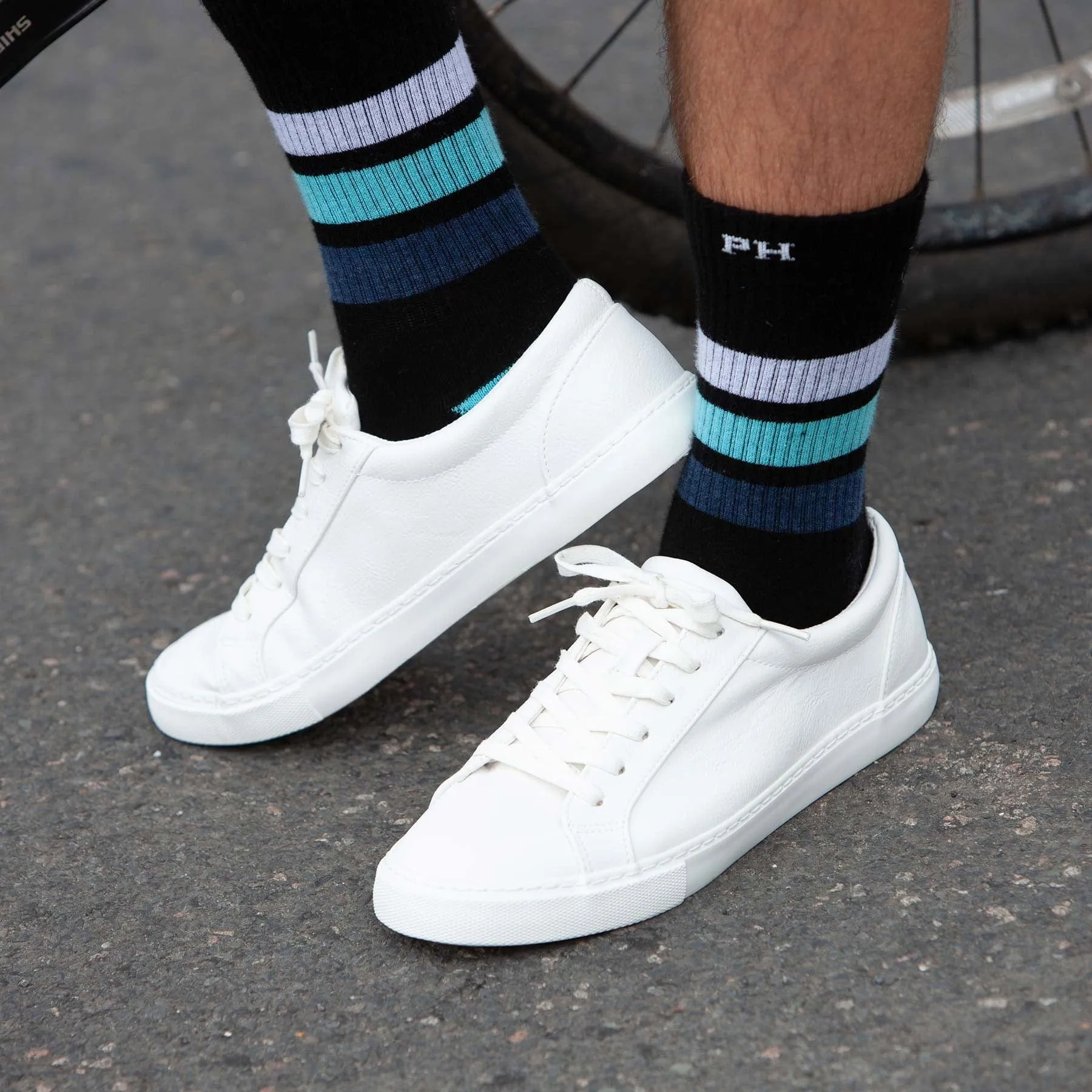 Striped Men's Organic Cotton Trainer Socks | Black