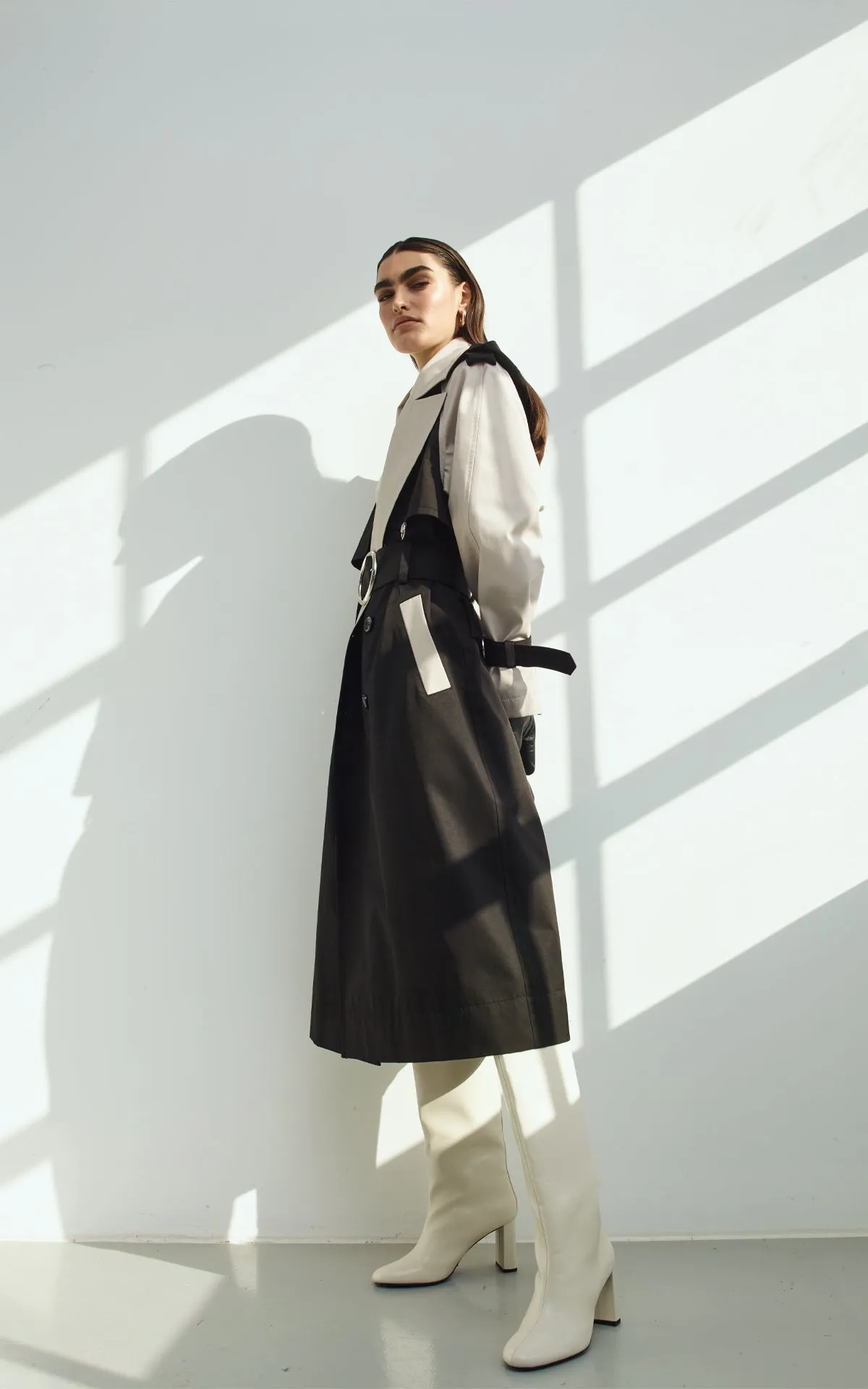 SUSTAINABLE WATER RESISTANT TRENCH COAT