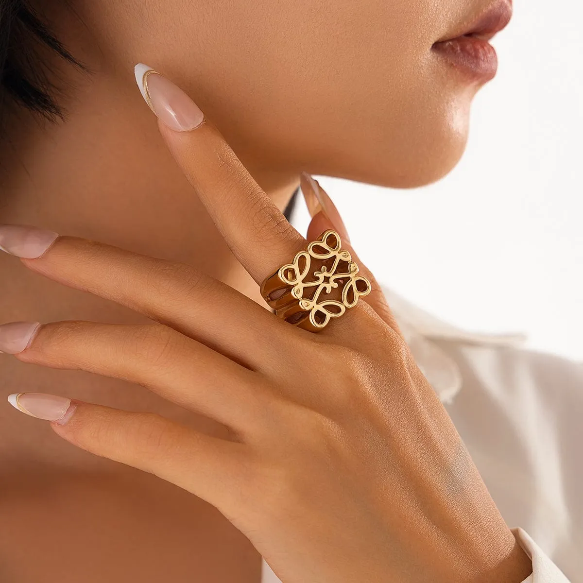 Vintage Hollow Pattern Square Open Ring